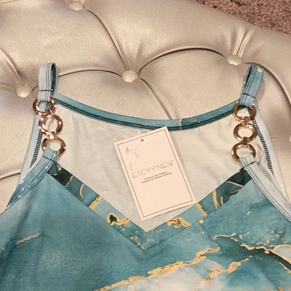 ETCYY V-Neck Tropics Top with Gold Ring Straps. NWT. Sz L. - Picture 5 of 7